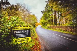 Wilder police issue warning after car crashes into canal